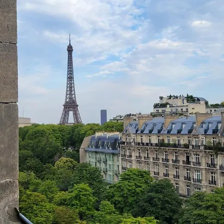 Avec Vue Sur La Tour Eiffel Apartment *